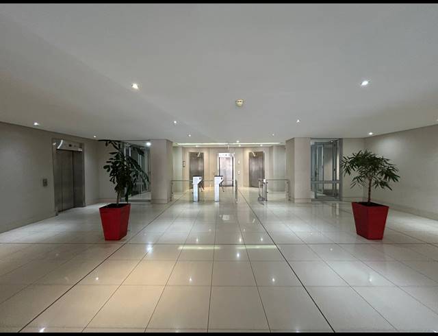 1,929M² OFFICE TO LET IN SANDTON CENTRAL